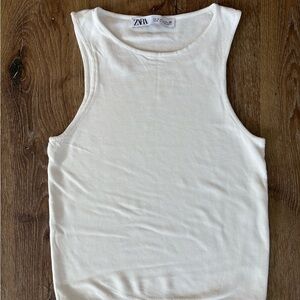 ZARA Knit Cropped Tank Top in White Size: S| Summer, Minimalist